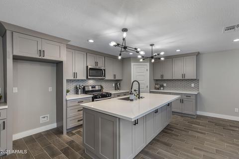 2871 E Cinnabar Ave, Phoenix, AZ 85028 photo 12