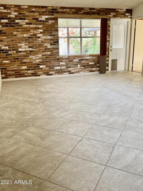 4642 E Cheyenne Dr, Phoenix, AZ 85044 photo 8