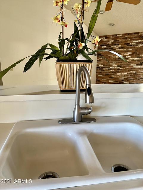 4642 E Cheyenne Dr, Phoenix, AZ 85044 photo 6