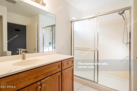 4827 E Abraham Ln, Phoenix, AZ 85054 photo 6