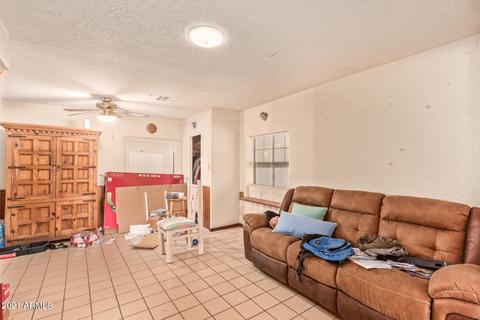 2232 E Desert Ln, Phoenix, AZ 85042 photo 10
