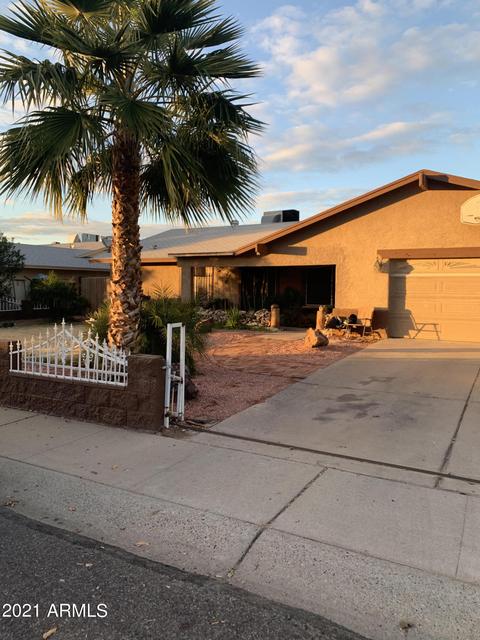 8002 W Heatherbrae Dr, Phoenix, AZ 85033 photo 1