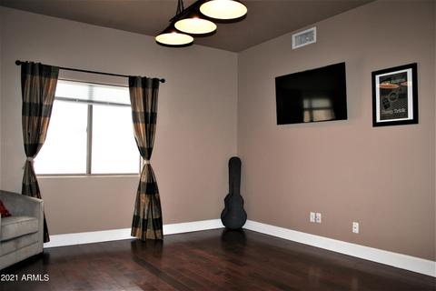 1545 E Black Diamond Dr, Gilbert, AZ 85296 photo 4