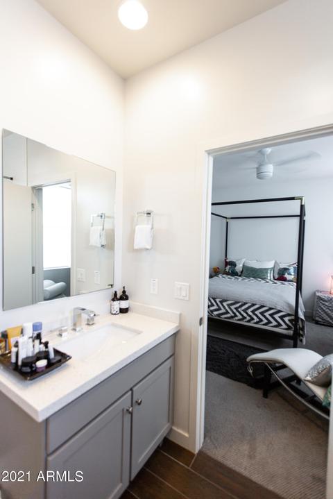 325 E Coronado Rd #12, Phoenix, AZ 85004 photo 9