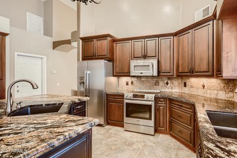 832 E San Remo Ave, Gilbert, AZ 85234 photo 11