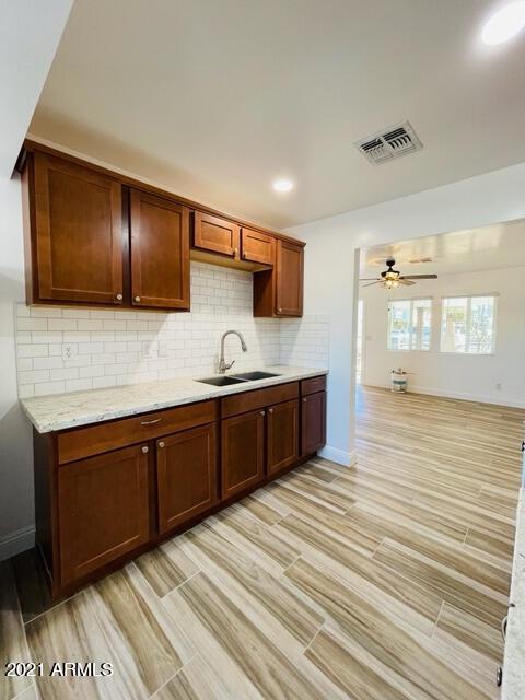410 E Cody Dr, Phoenix, AZ 85040 photo 10