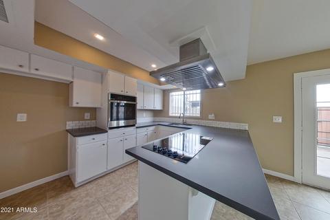 2871 E Fairmount Ave, Phoenix, AZ 85016 photo 5