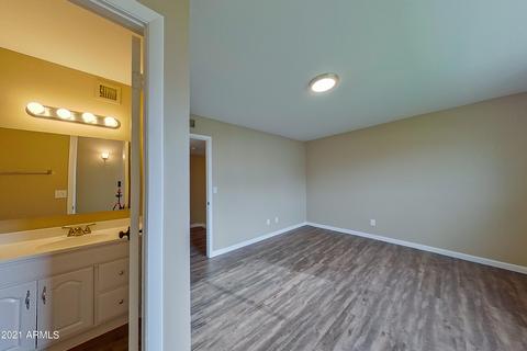 2871 E Fairmount Ave, Phoenix, AZ 85016 photo 8