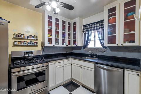 2829 E Avalon Dr, Phoenix, AZ 85016 photo 7