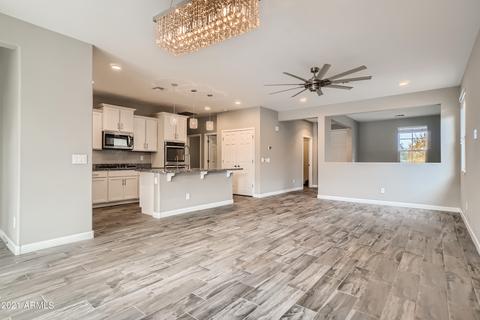 3707 E Branham Ln, Phoenix, AZ 85042 photo 8