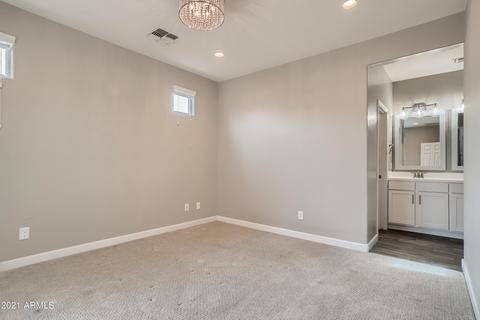 3707 E Branham Ln, Phoenix, AZ 85042 photo 14