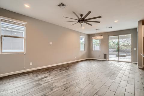 3707 E Branham Ln, Phoenix, AZ 85042 photo 6