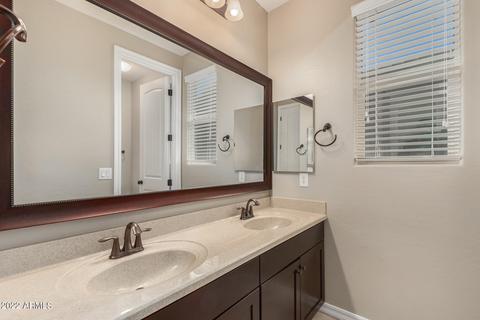 2556 E Orleans Dr, Gilbert, AZ 85298 photo 25