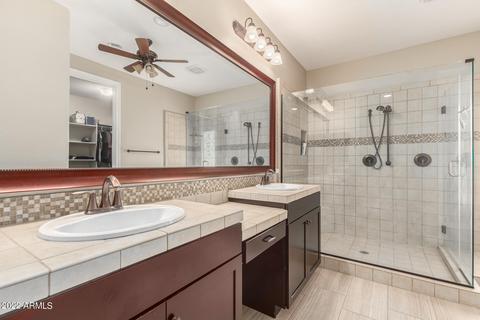 2556 E Orleans Dr, Gilbert, AZ 85298 photo 8