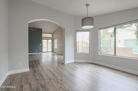 2304 E Taro Ln, Phoenix, AZ 85024 photo 6