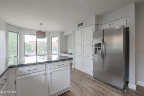 2304 E Taro Ln, Phoenix, AZ 85024 photo 11
