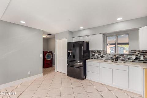 8052 E Inverness Ave, Mesa, AZ 85209 photo 9