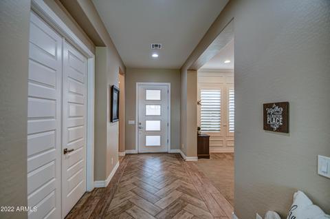 1659 E Brigadier Ct, Gilbert, AZ 85298 photo 4