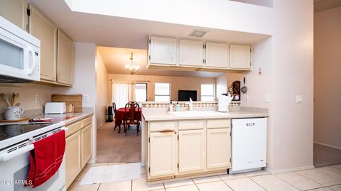 2750 E Rockledge Rd, Phoenix, AZ 85048 photo 4