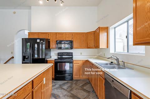 907 Encinas Ave, Gilbert, AZ 85234 photo 2