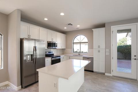 1818 Ellis St, Phoenix, AZ 85042 photo 3