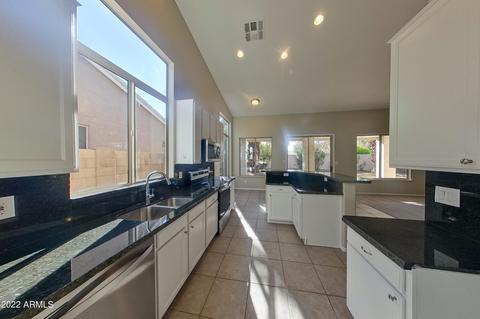 1707 E Marquette Dr, Gilbert, AZ 85234 photo 7