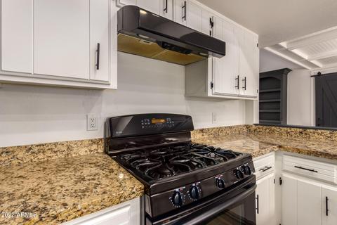 3527 E Sahuaro Dr, Phoenix, AZ 85028 photo 6
