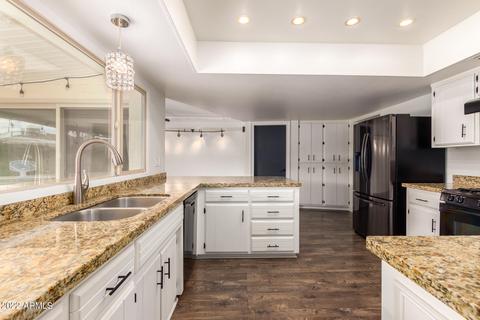 3527 E Sahuaro Dr, Phoenix, AZ 85028 photo 2