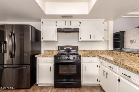 3527 E Sahuaro Dr, Phoenix, AZ 85028 photo 4