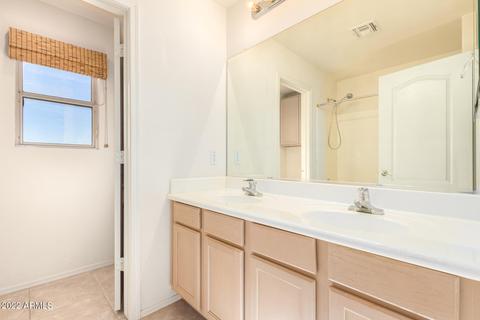 977 E San Tan Dr, Gilbert, AZ 85296 photo 22