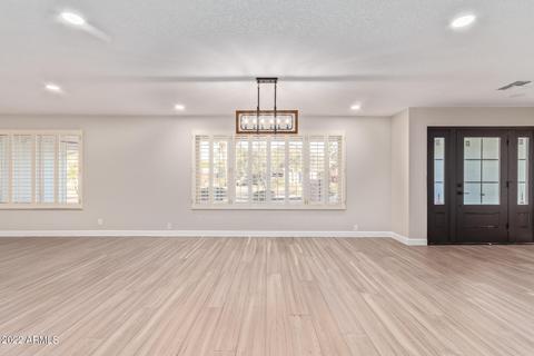 2037 E State Ave, Phoenix, AZ 85020 photo 7