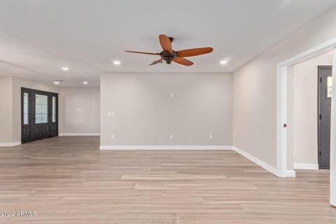 2037 E State Ave, Phoenix, AZ 85020 photo 8