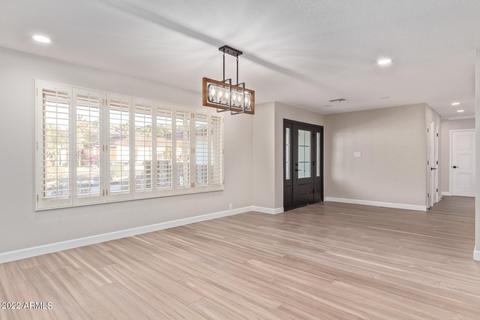 2037 E State Ave, Phoenix, AZ 85020 photo 6