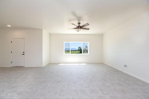 6841 S Elmer Loop Dr, Hereford, AZ 85615 photo 8