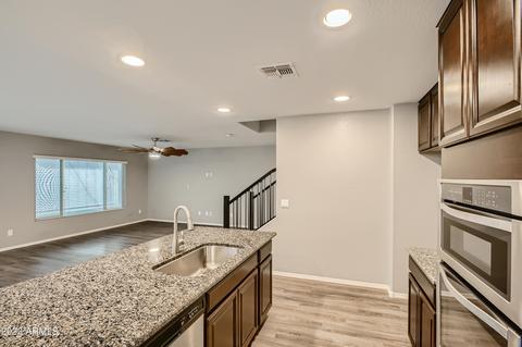 896 S Pheasant Dr, Gilbert, AZ 85296 photo 10