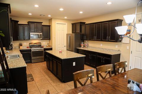 3811 E Gideon Way, Gilbert, AZ 85296 photo 10