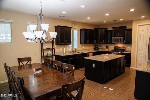 3811 E Gideon Way, Gilbert, AZ 85296 photo 9