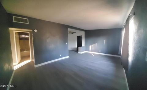 2326 E Nancy Ln, Phoenix, AZ 85042 photo 5