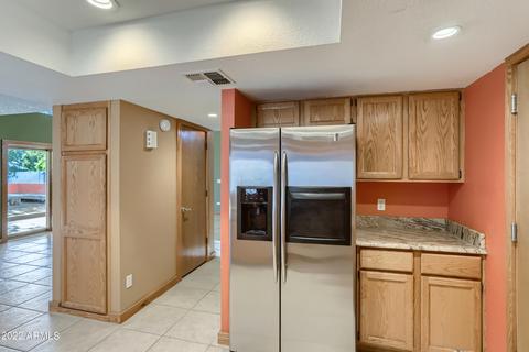 717 E Sack Dr, Phoenix, AZ 85024 photo 8