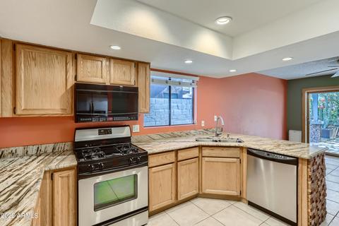 717 E Sack Dr, Phoenix, AZ 85024 photo 7