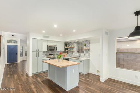 3829 E Irma Ln, Phoenix, AZ 85050 photo 16