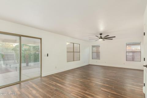 3829 E Irma Ln, Phoenix, AZ 85050 photo 11