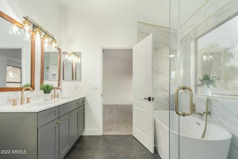 3829 E Irma Ln, Phoenix, AZ 85050 photo 27