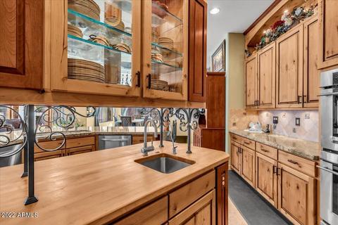 2560 E Vaughn Ct, Gilbert, AZ 85234 photo 17