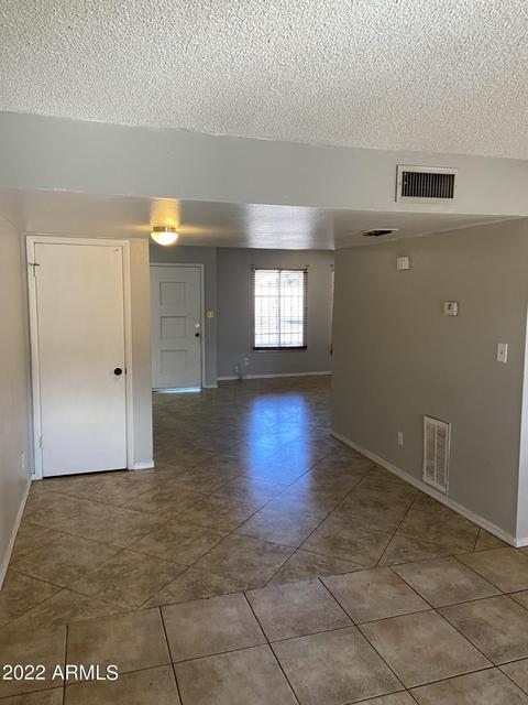3310 W Echo Ln, Phoenix, AZ 85051 photo 31