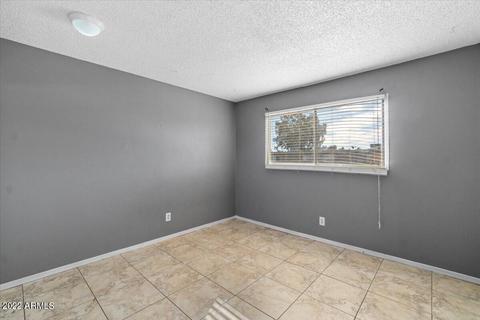 3310 W Echo Ln, Phoenix, AZ 85051 photo 17
