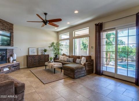 2031 E Topeka Dr, Phoenix, AZ 85024 photo 4