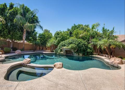 2031 E Topeka Dr, Phoenix, AZ 85024 photo 8