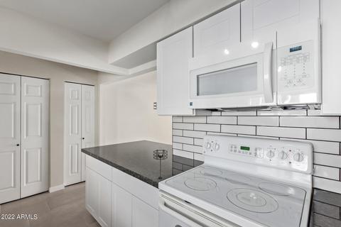 4384 N 36th St, Phoenix, AZ 85018 photo 6