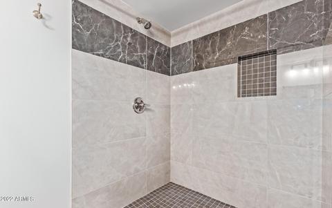4384 N 36th St, Phoenix, AZ 85018 photo 12